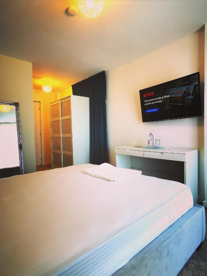 Hypnotique Hotel Năvodari Екстериор снимка