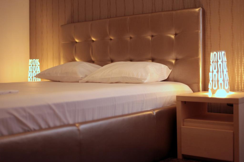 Hypnotique Hotel Năvodari Екстериор снимка