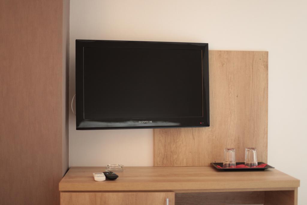 Hypnotique Hotel Năvodari Екстериор снимка