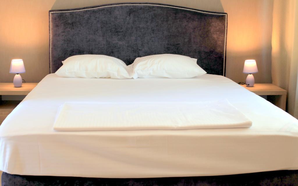 Hypnotique Hotel Năvodari Екстериор снимка